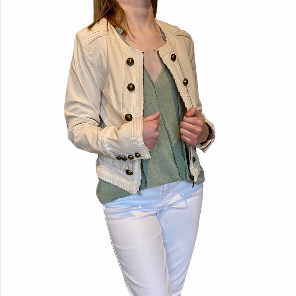 Gorgeous Detailed Cream Jacket